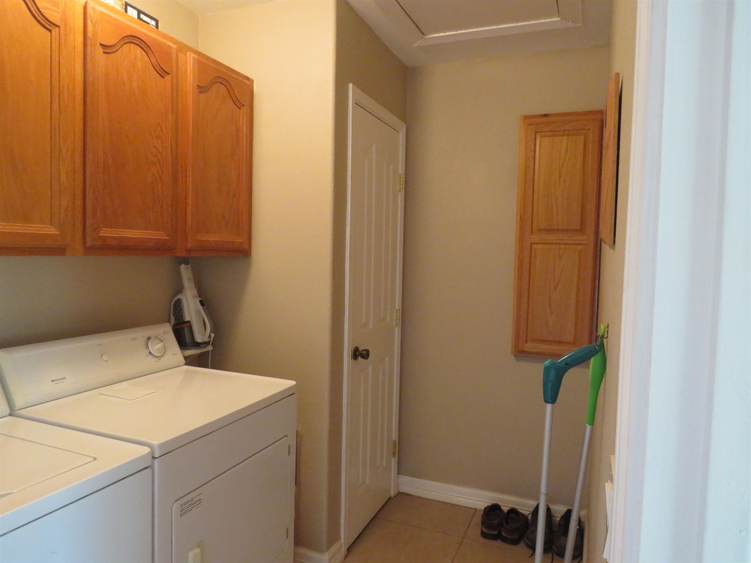 220 W Lakecrest Drive Bluffton TX 78607