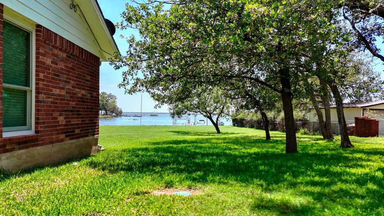 220 W Lakecrest Drive Bluffton TX 78607