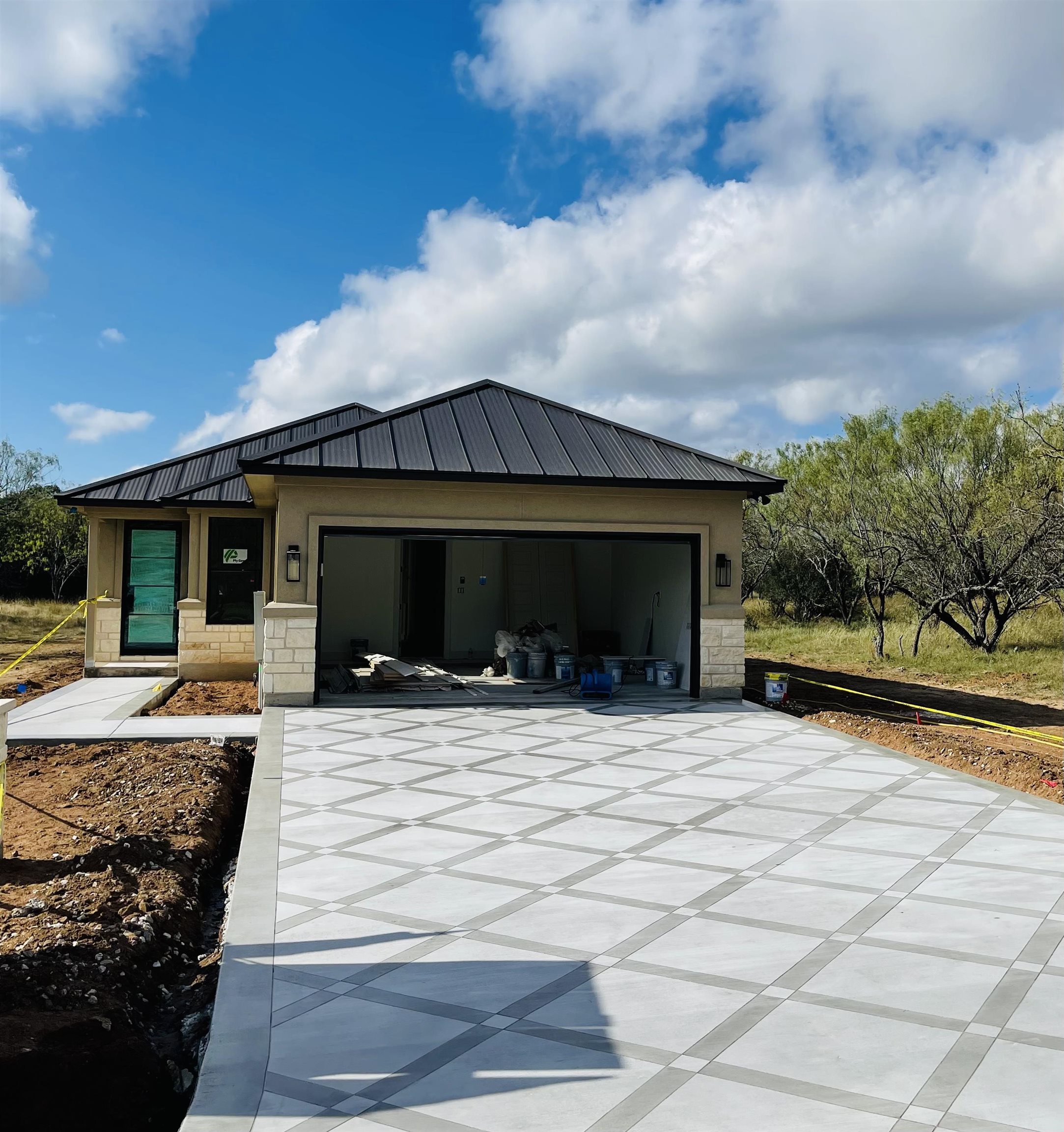 319 Parallel Circle Horseshoe Bay TX 78657