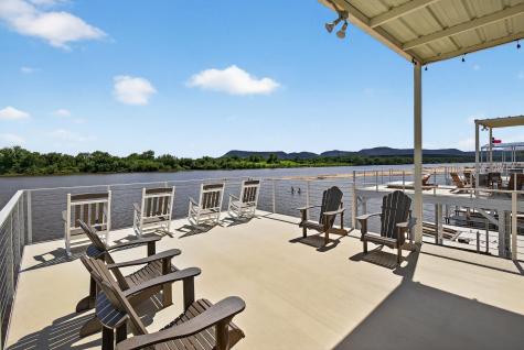 3180 River Oaks Drive Kingsland TX 78639