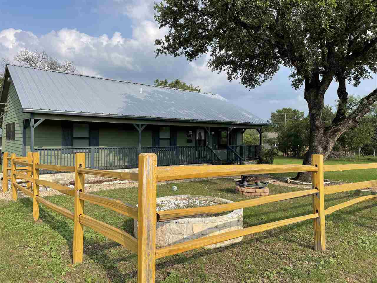 741 Oak Lane Cottonwood Shores TX 78657