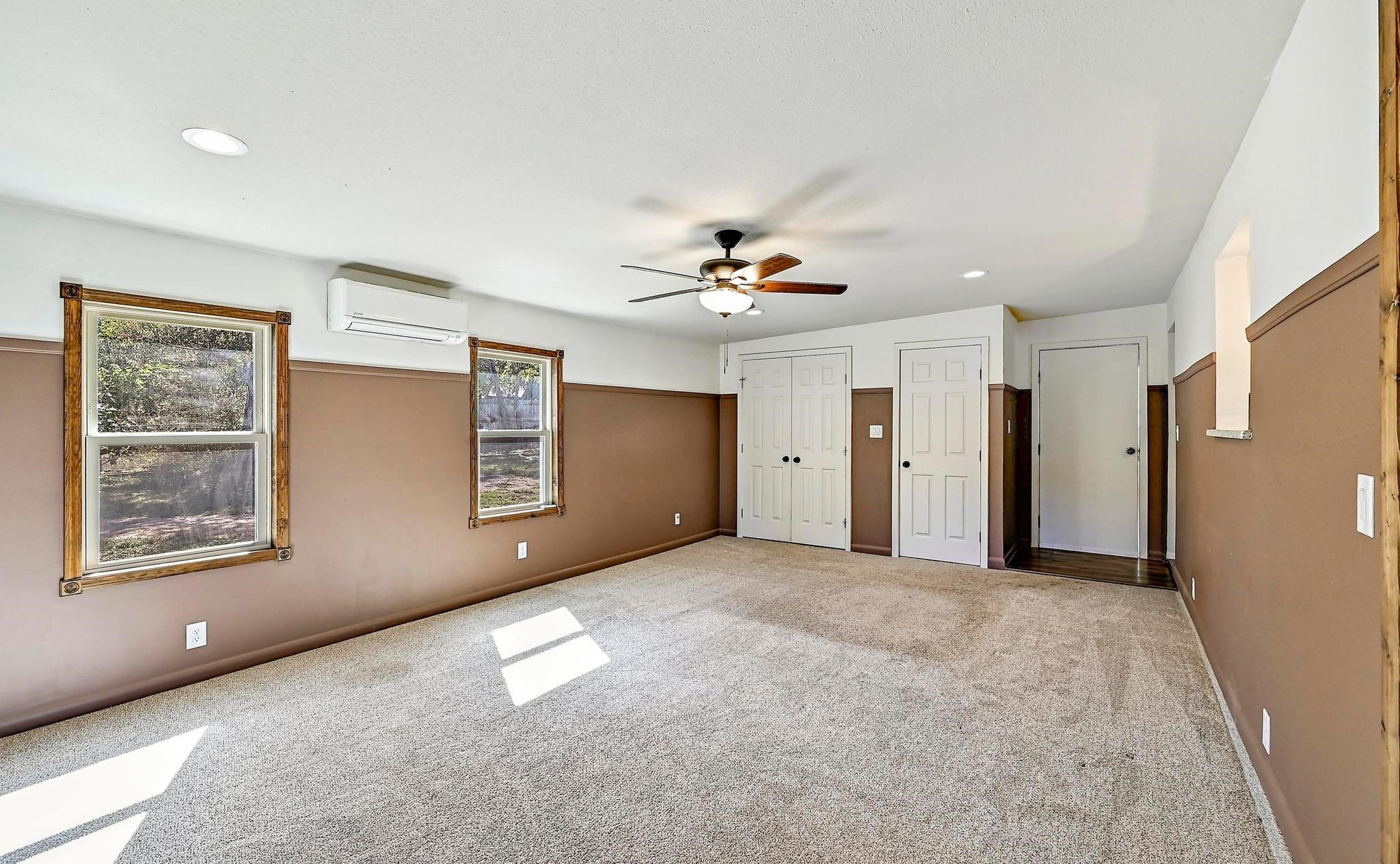 551 N Grange Bertram TX 78605