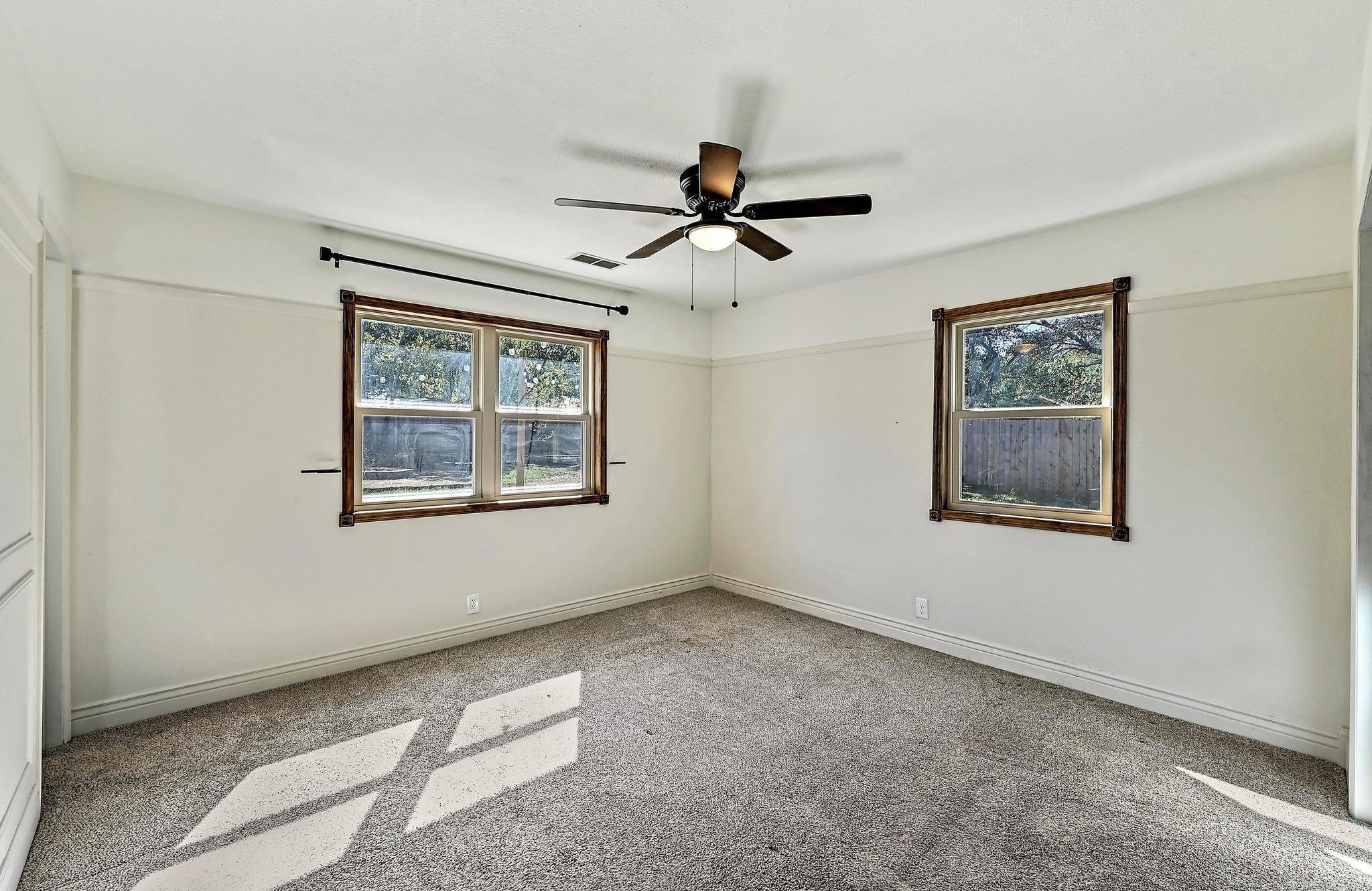 551 N Grange Bertram TX 78605