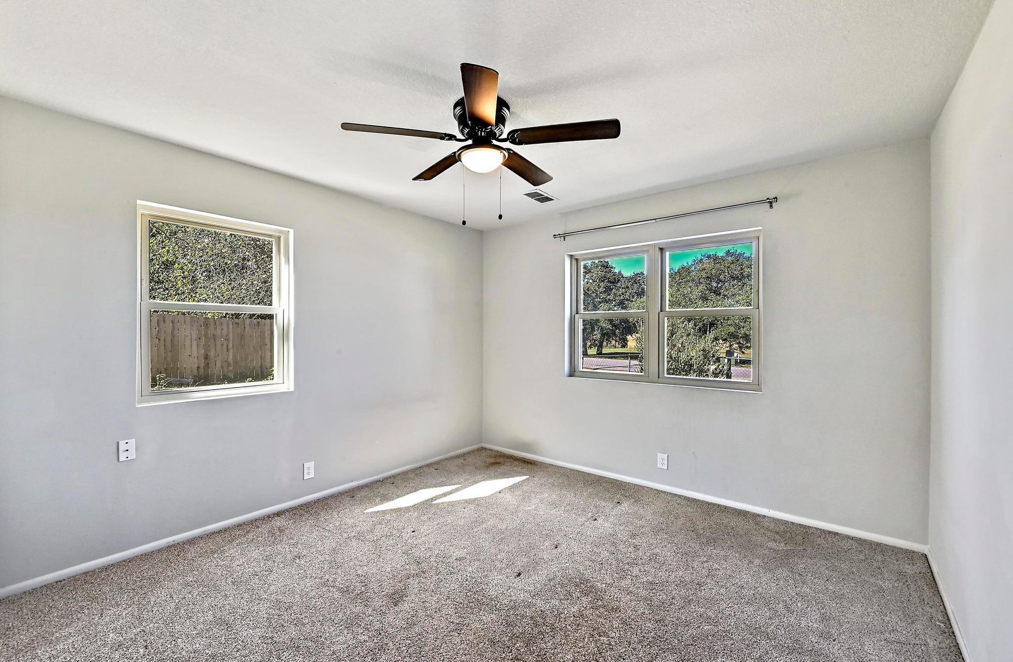 551 N Grange Bertram TX 78605