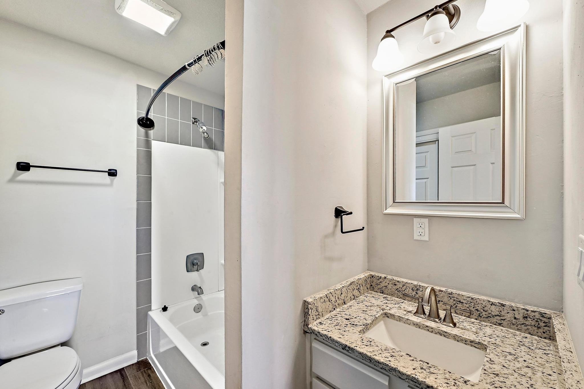 551 N Grange Bertram TX 78605