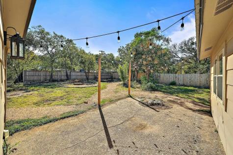 551 N Grange Bertram TX 78605