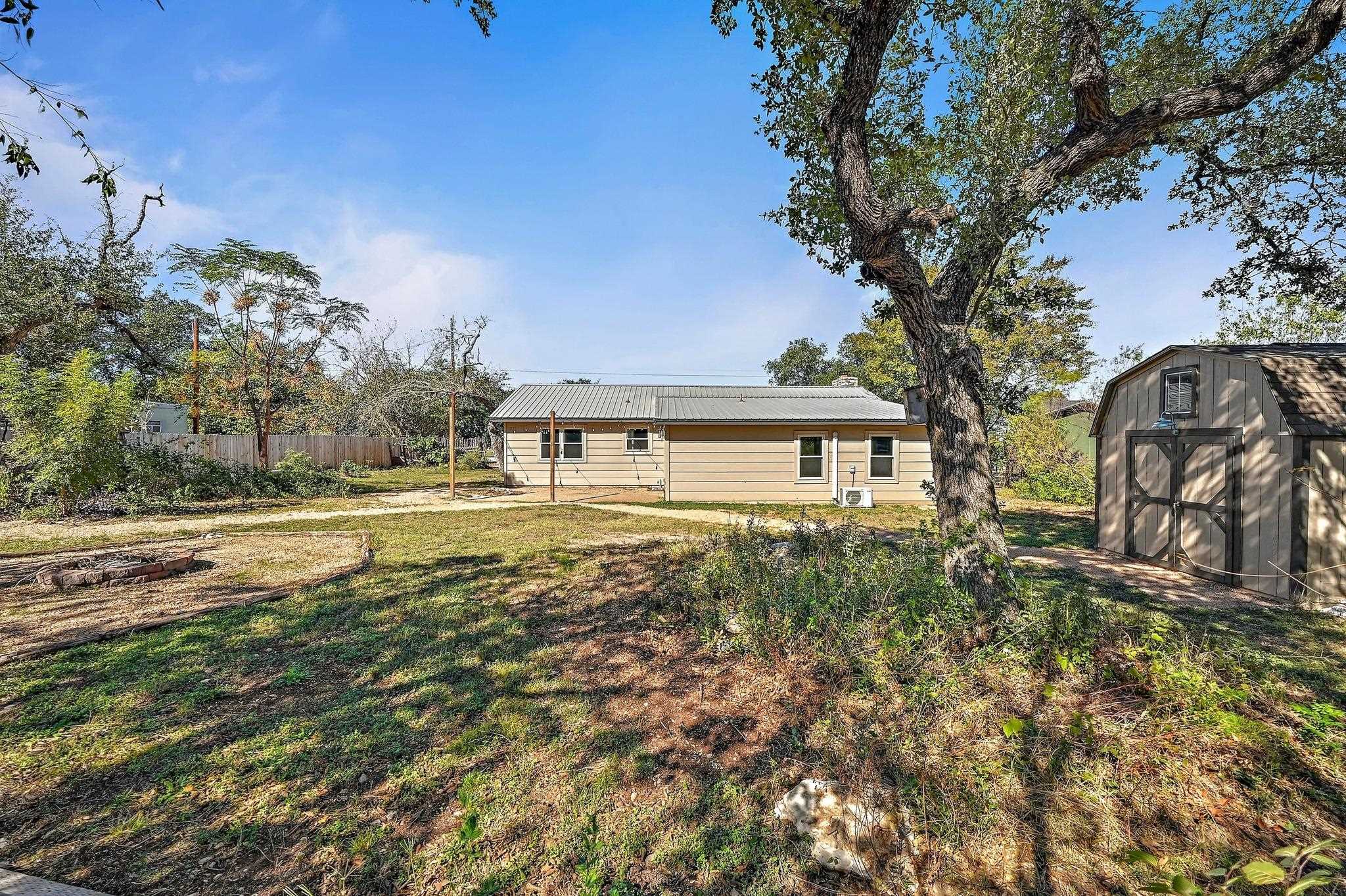 551 N Grange Bertram TX 78605