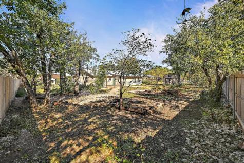 551 N Grange Bertram TX 78605