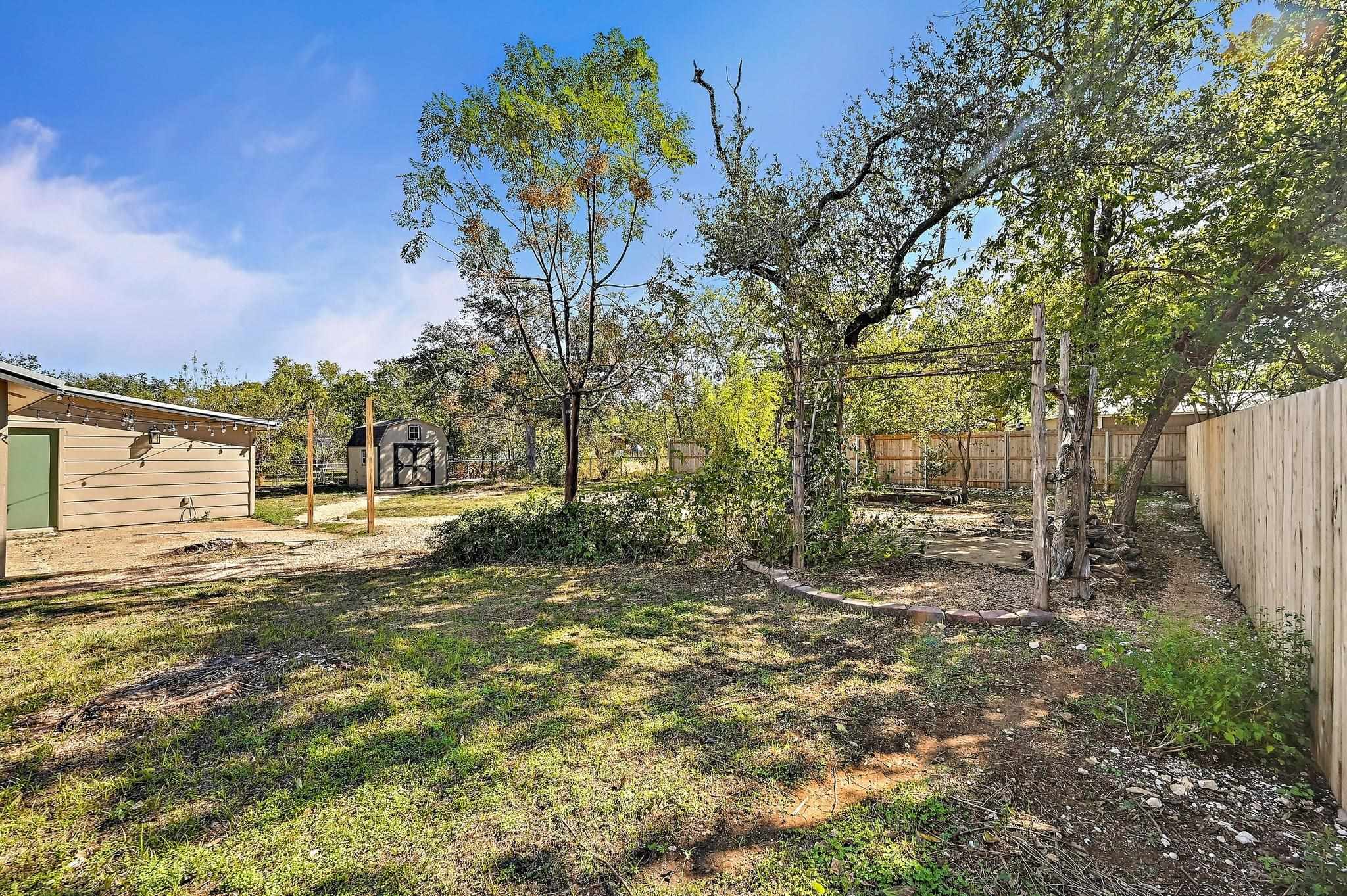 551 N Grange Bertram TX 78605