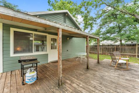 1303 Oak Street Burnet TX 78611
