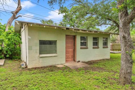 1303 Oak Street Burnet TX 78611