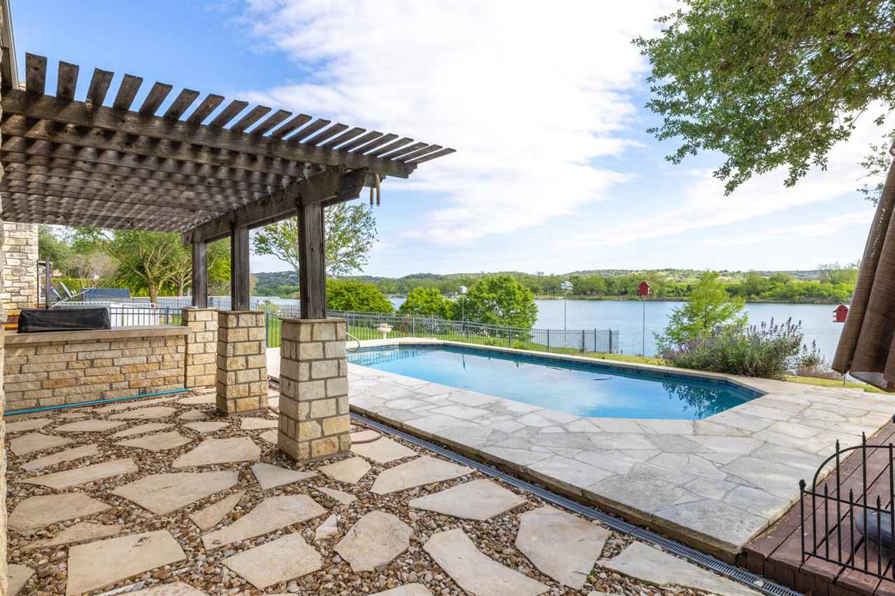 421 Meadowlakes Drive Meadowlakes TX 78654