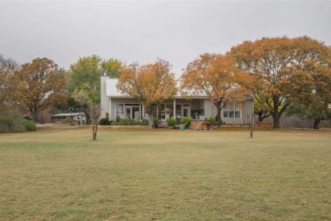 214 County Road 219aa Tow TX 78672