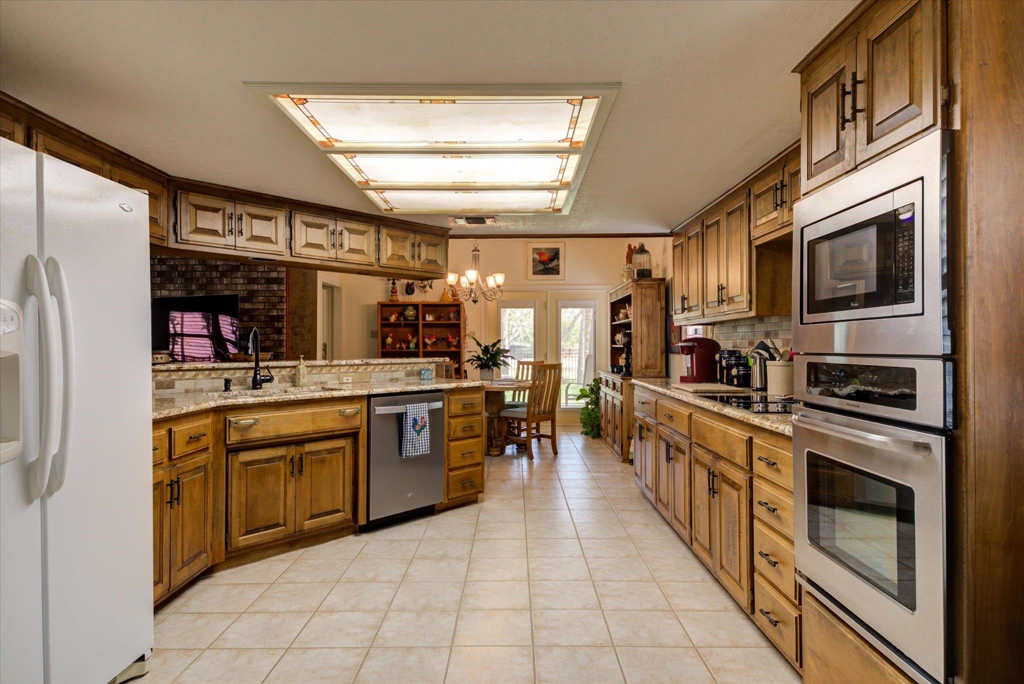 115 Firestone Place Meadowlakes TX 78654