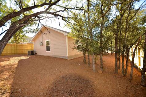 1517 Navajo Trail Kingsland TX 78639