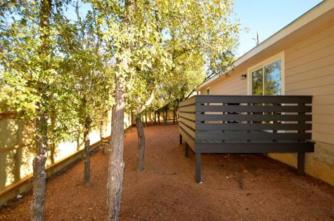 1517 Navajo Trail Kingsland TX 78639