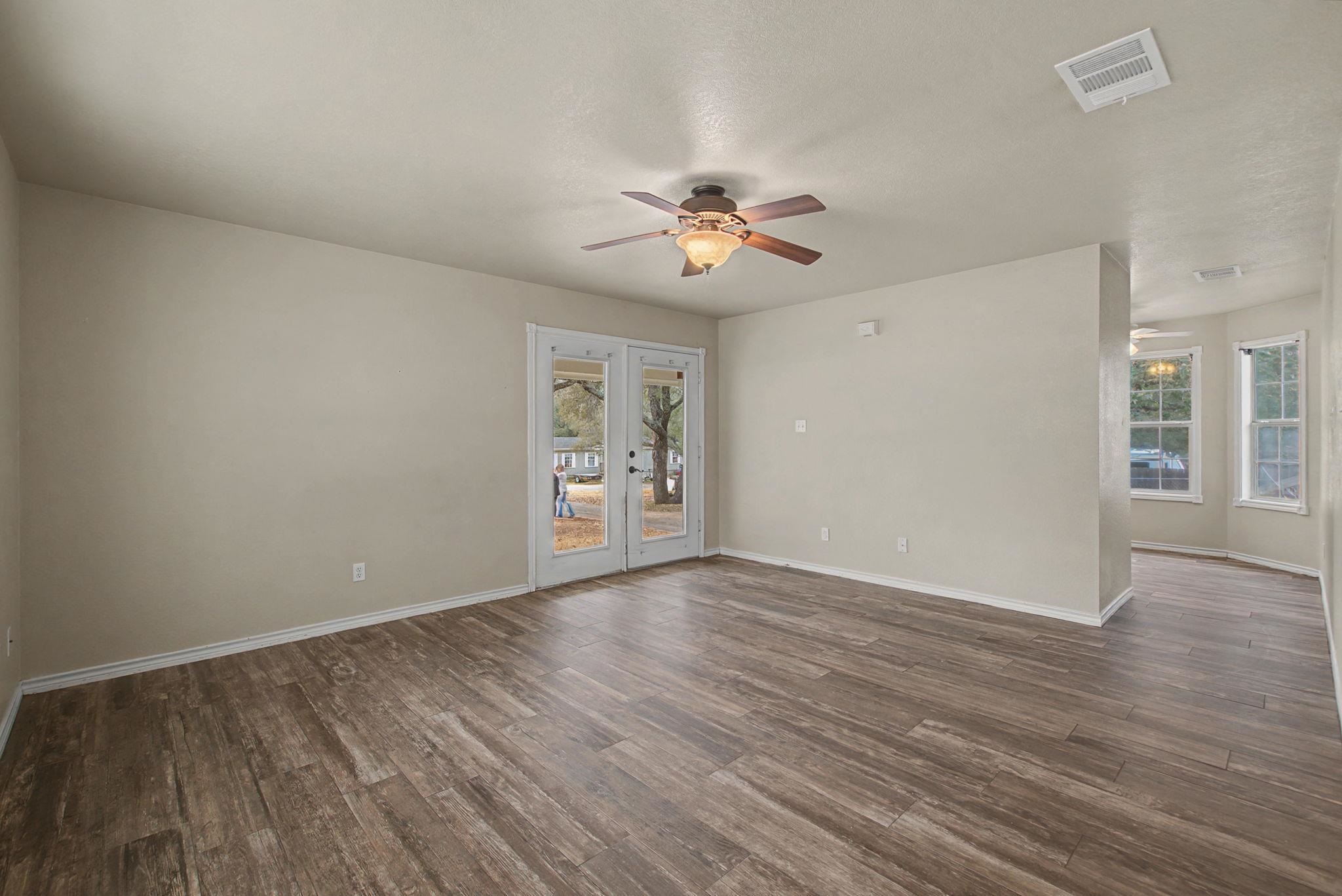 4308 Mountain View Kingsland TX 78639