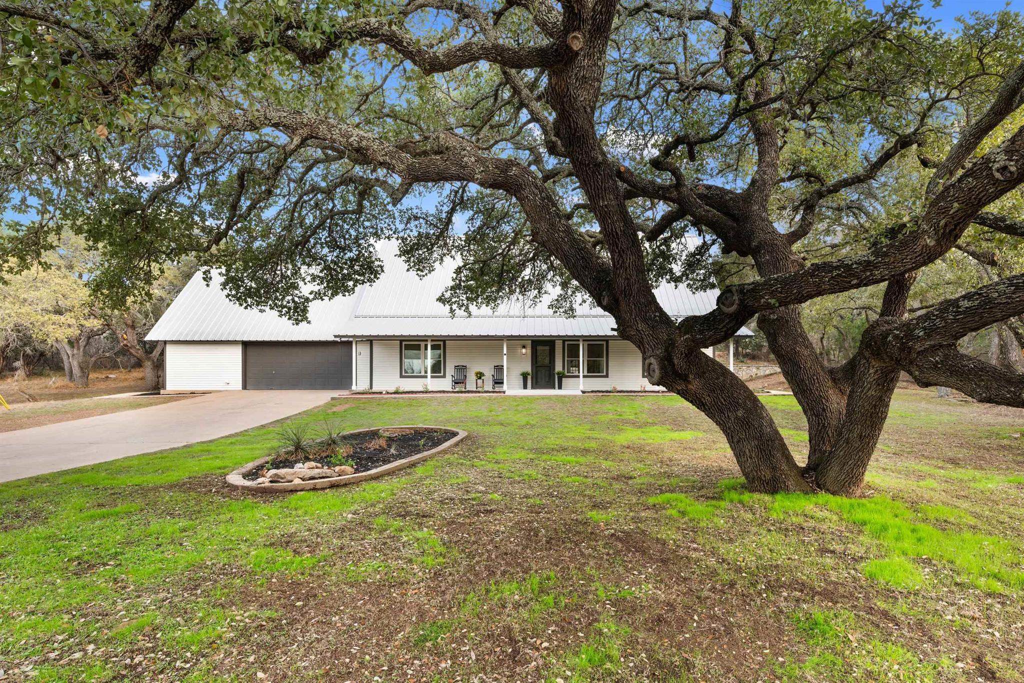1218 County Road 132b Kingsland TX 78639