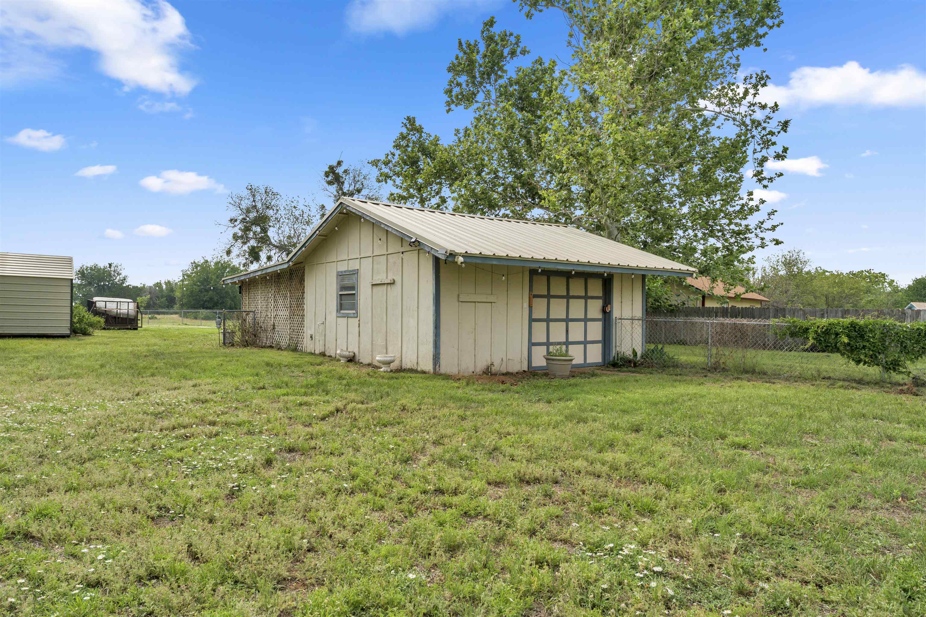 210 N River Oaks Drive Burnet TX 78611