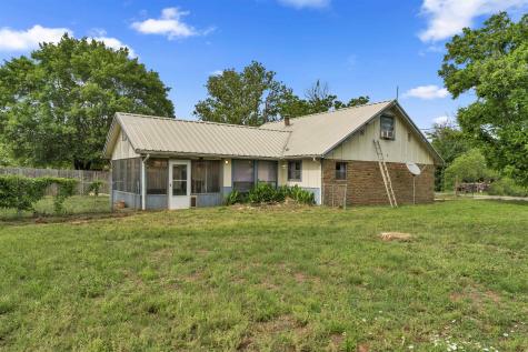 210 N River Oaks Drive Burnet TX 78611
