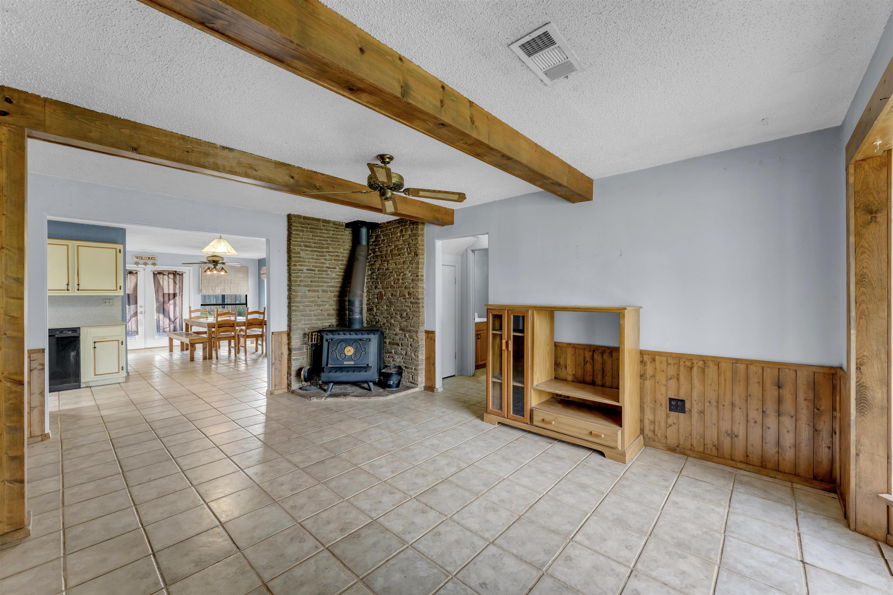 210 N River Oaks Drive Burnet TX 78611