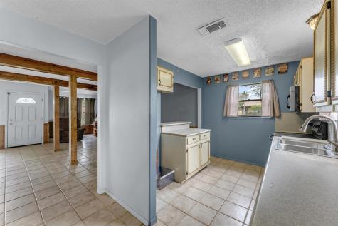 210 N River Oaks Drive Burnet TX 78611