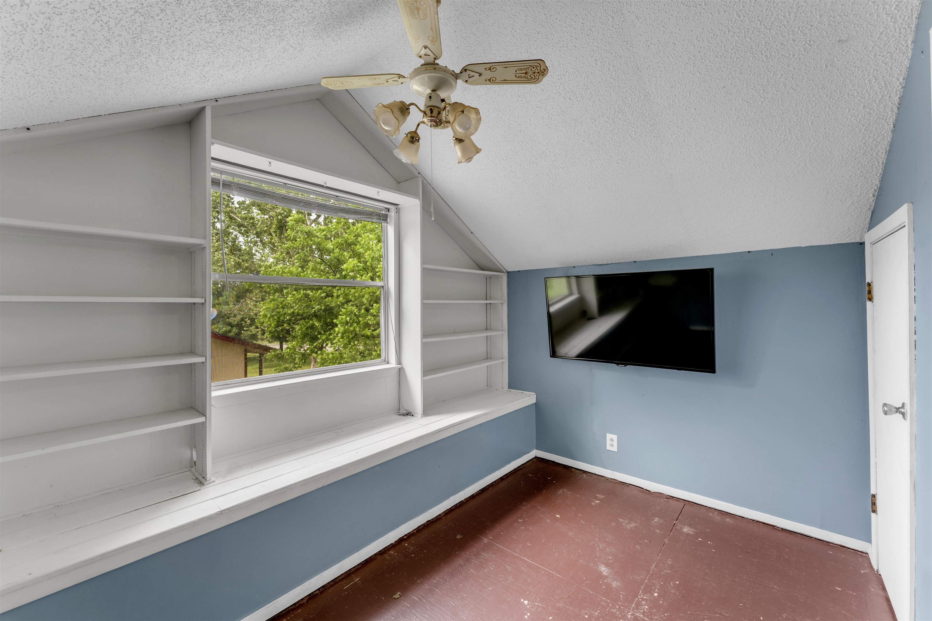 210 N River Oaks Drive Burnet TX 78611