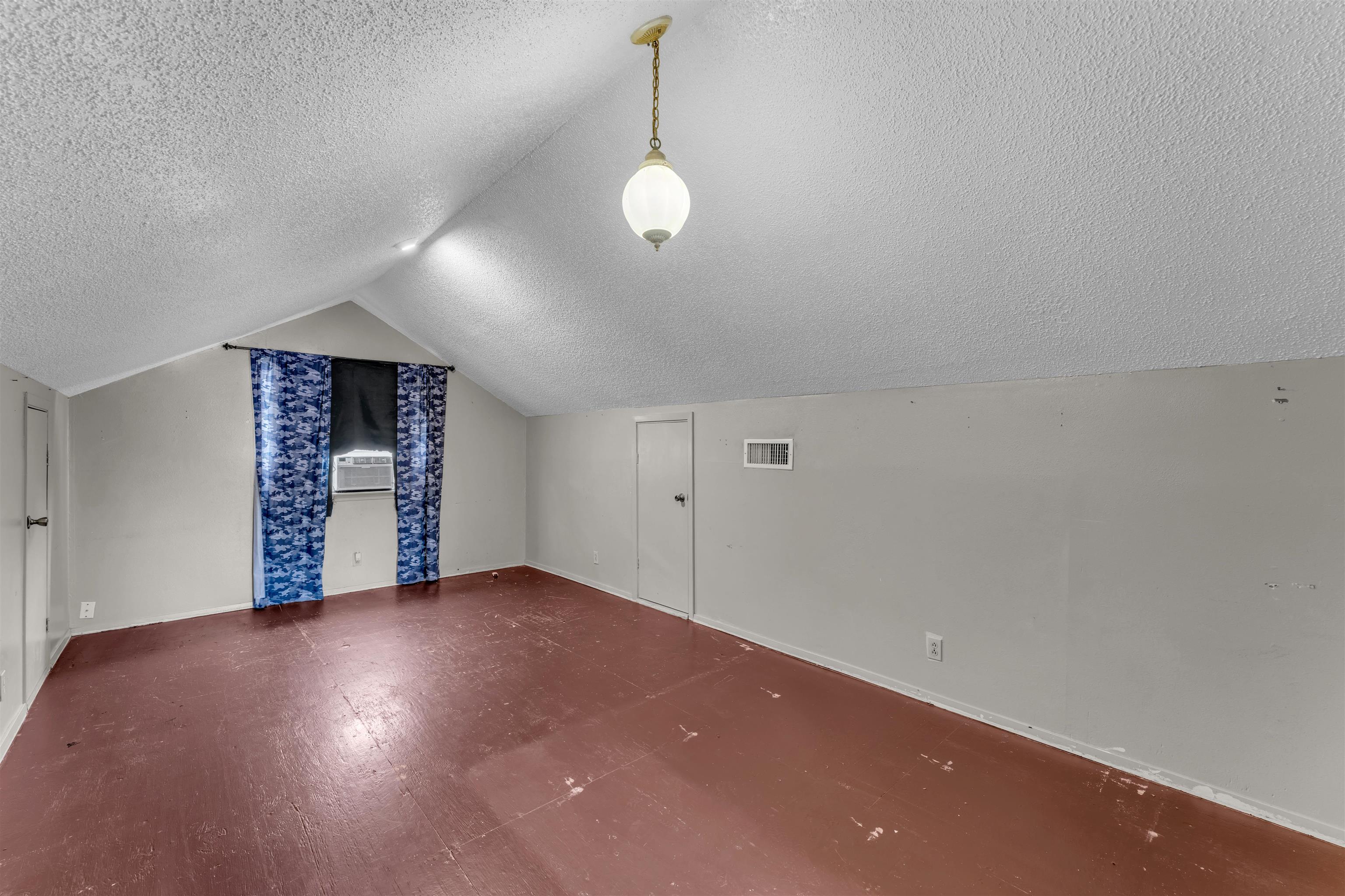 210 N River Oaks Drive Burnet TX 78611