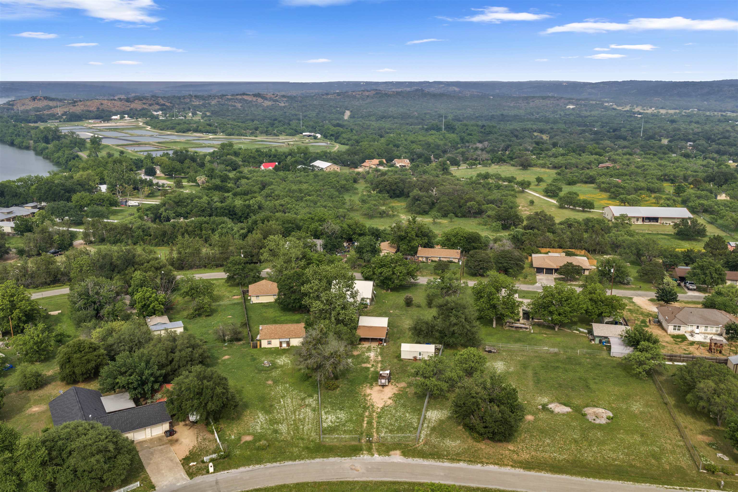 210 N River Oaks Drive Burnet TX 78611