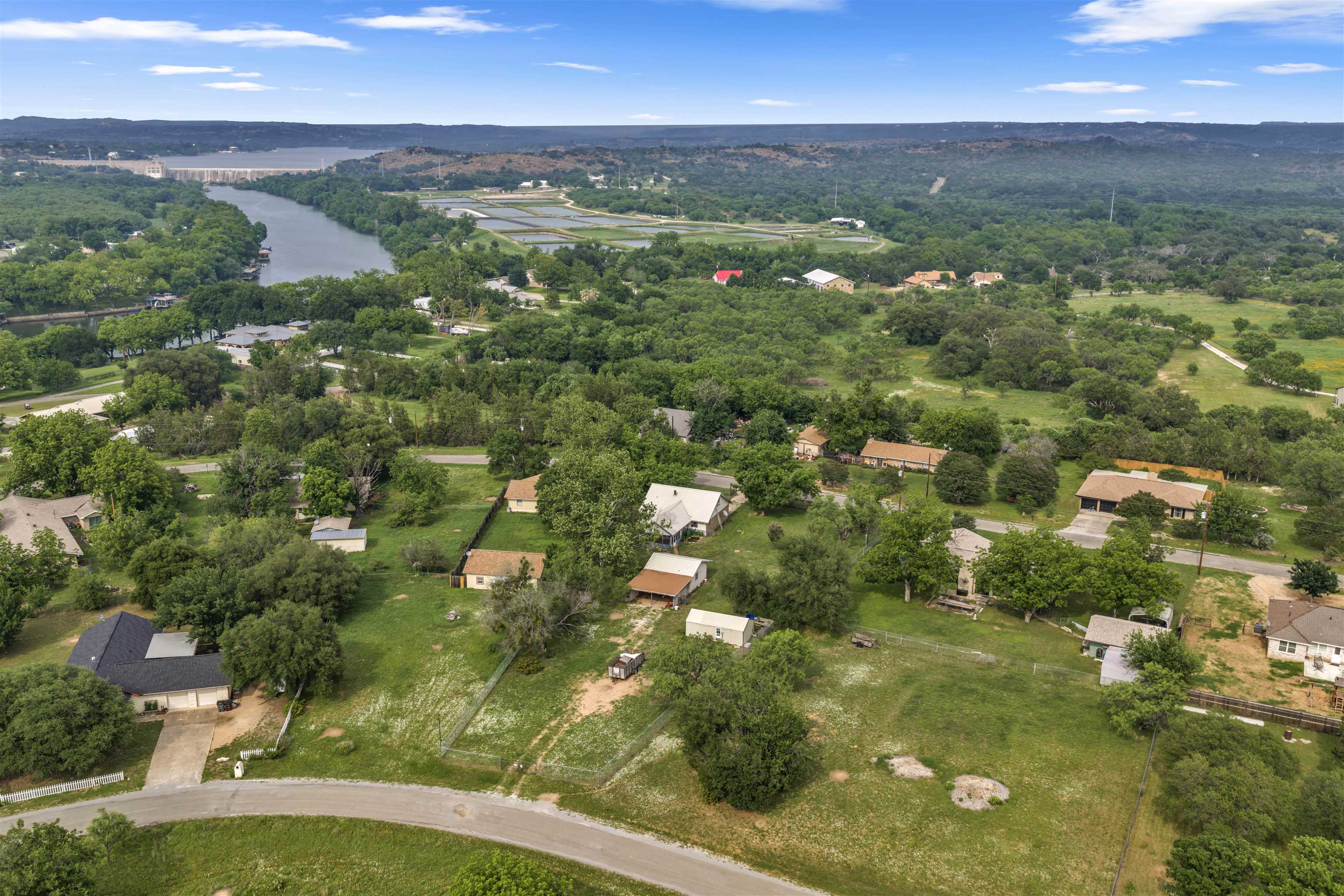 210 N River Oaks Drive Burnet TX 78611