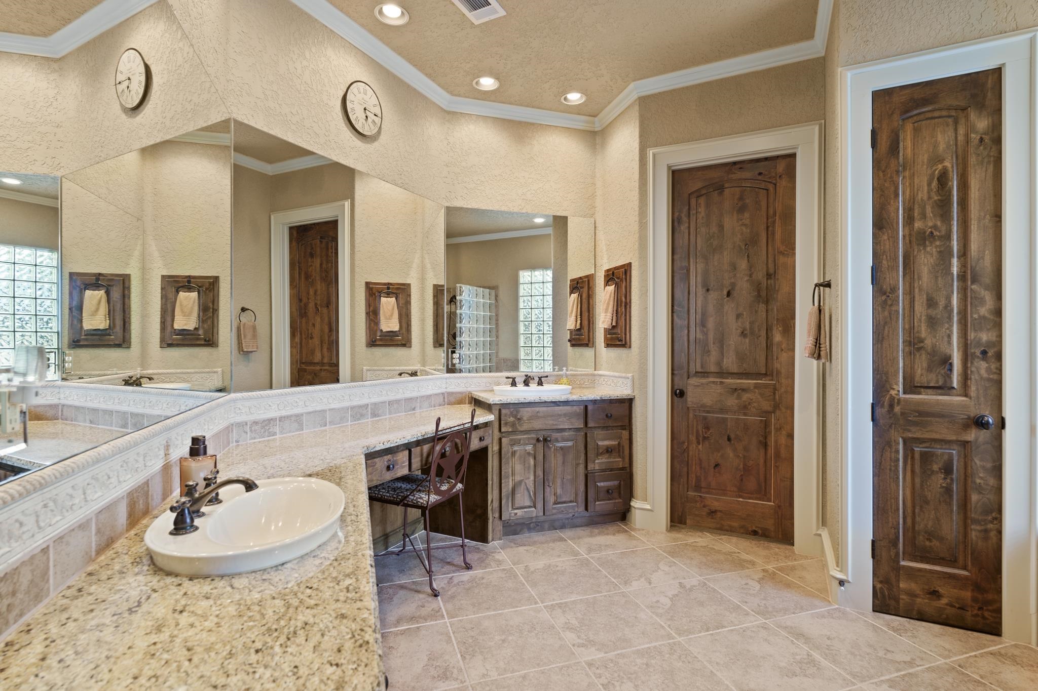 108 Eagle Horseshoe Bay TX 78657