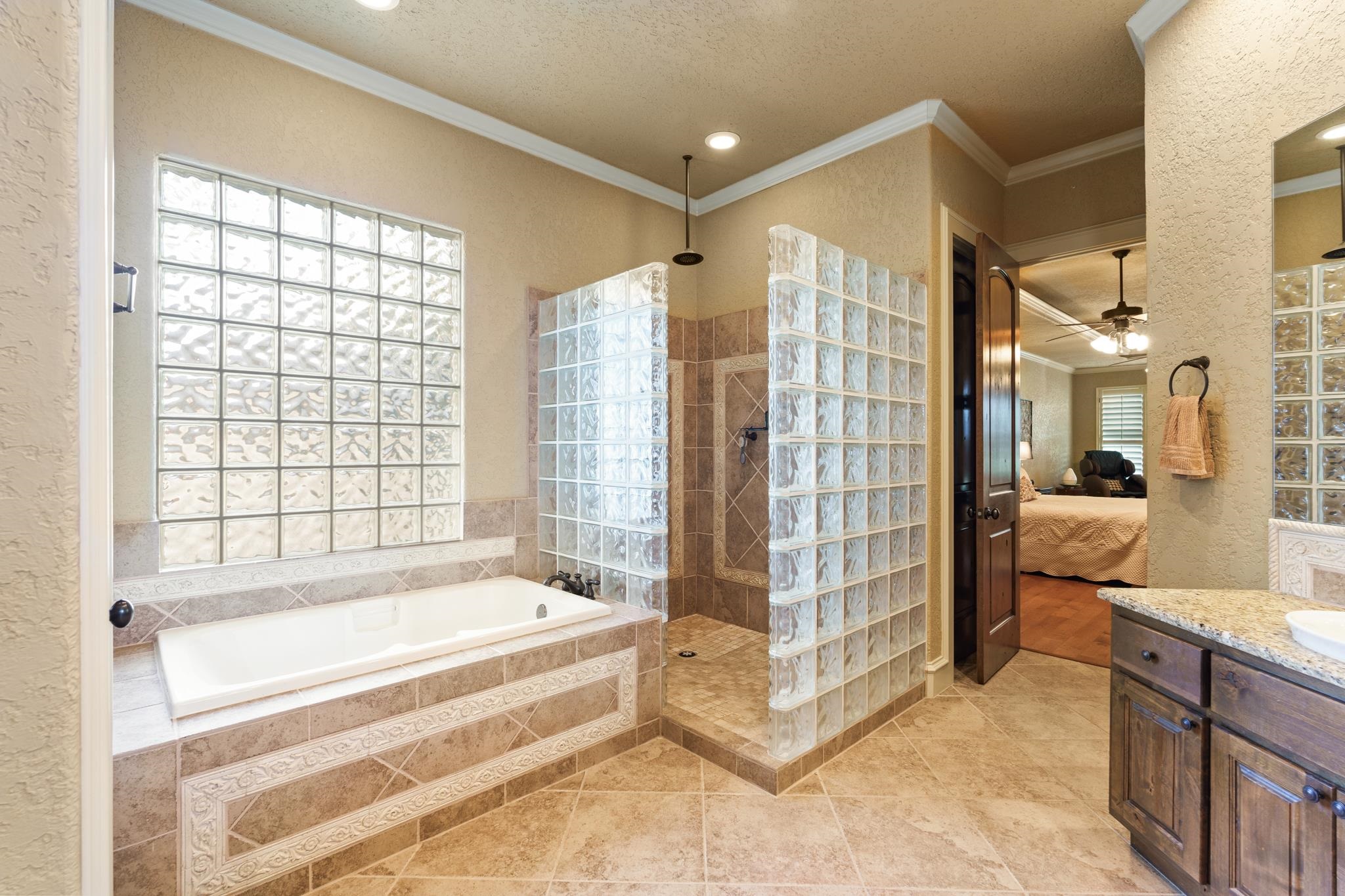 108 Eagle Horseshoe Bay TX 78657