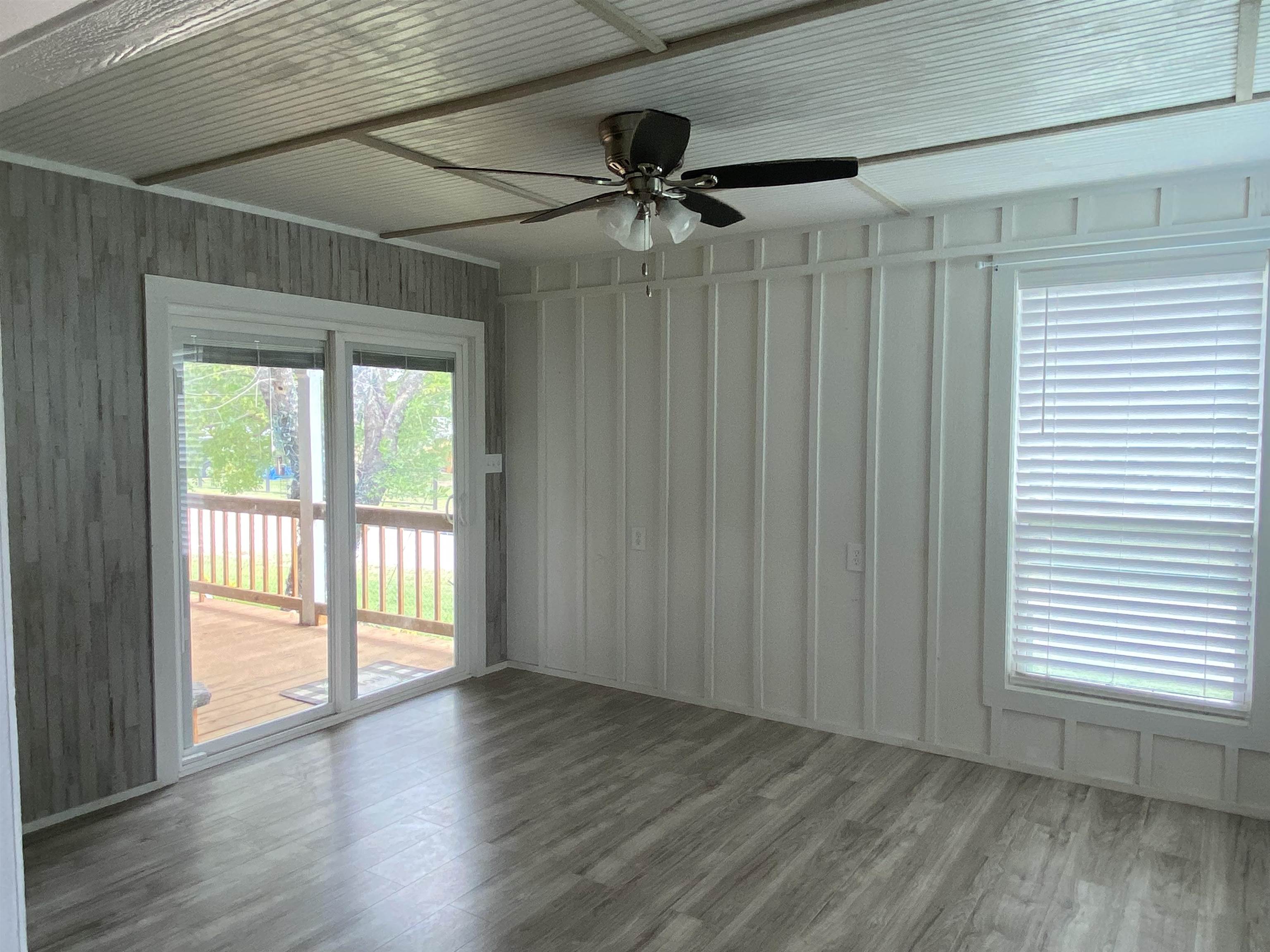 301 E Castlebriar Granite Shoals TX 78654