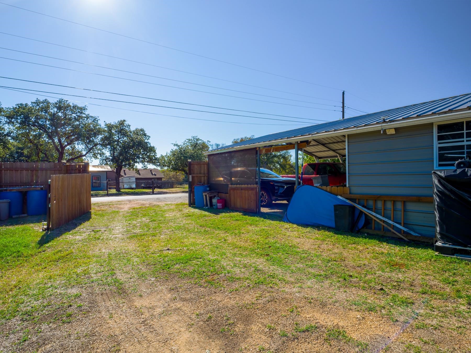 301 E Castlebriar Granite Shoals TX 78654