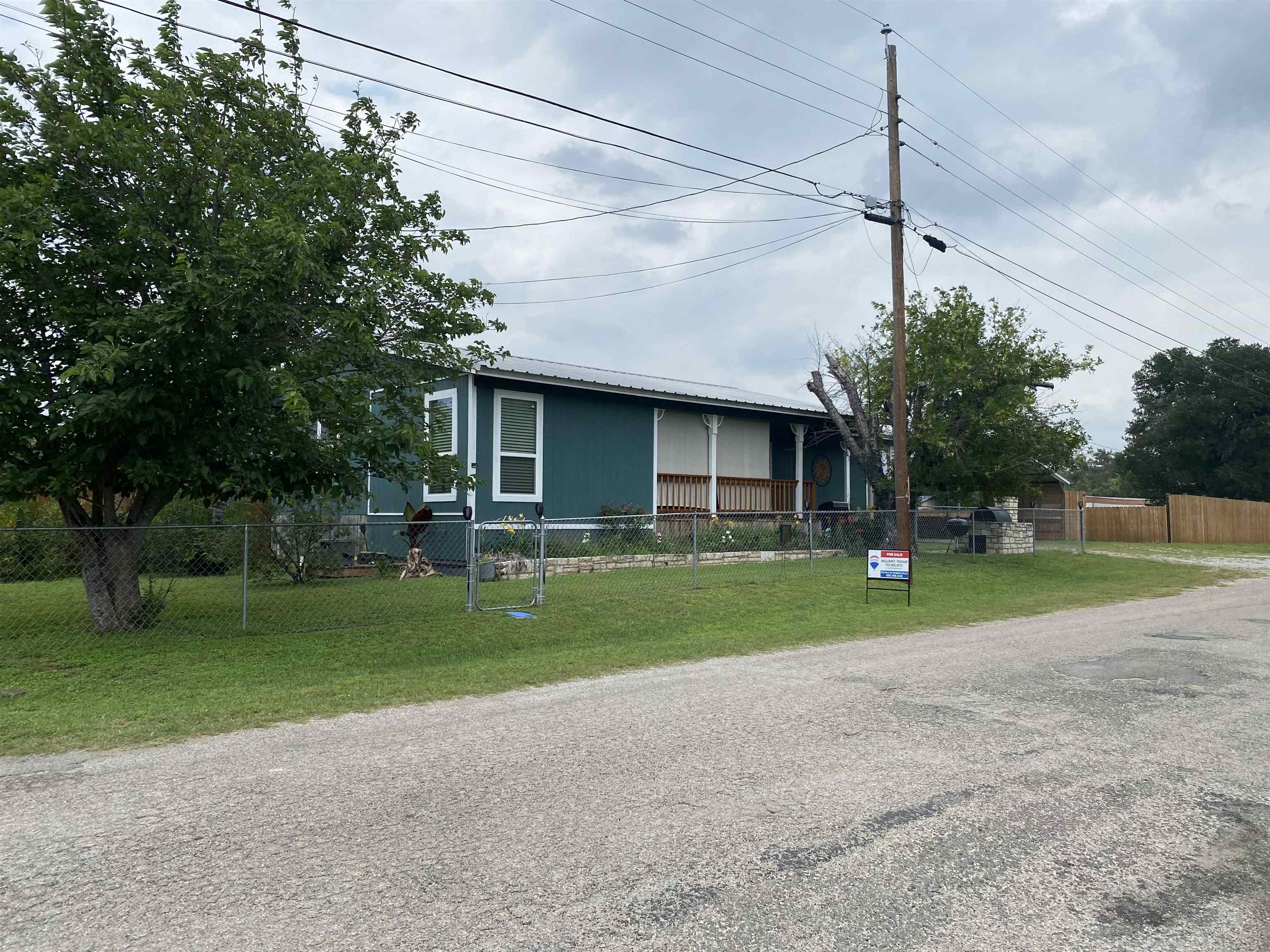 301 E Castlebriar Granite Shoals TX 78654