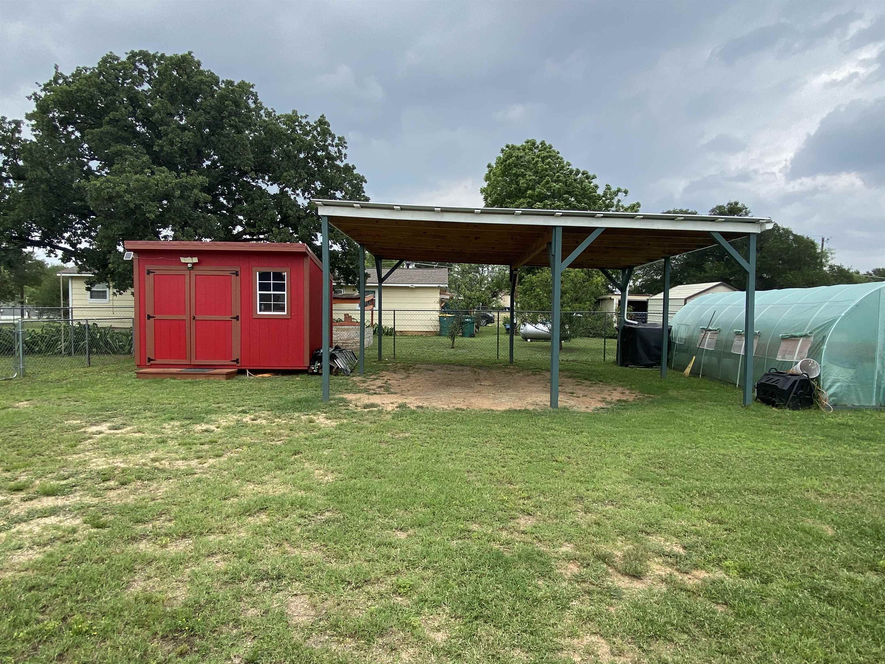 301 E Castlebriar Granite Shoals TX 78654