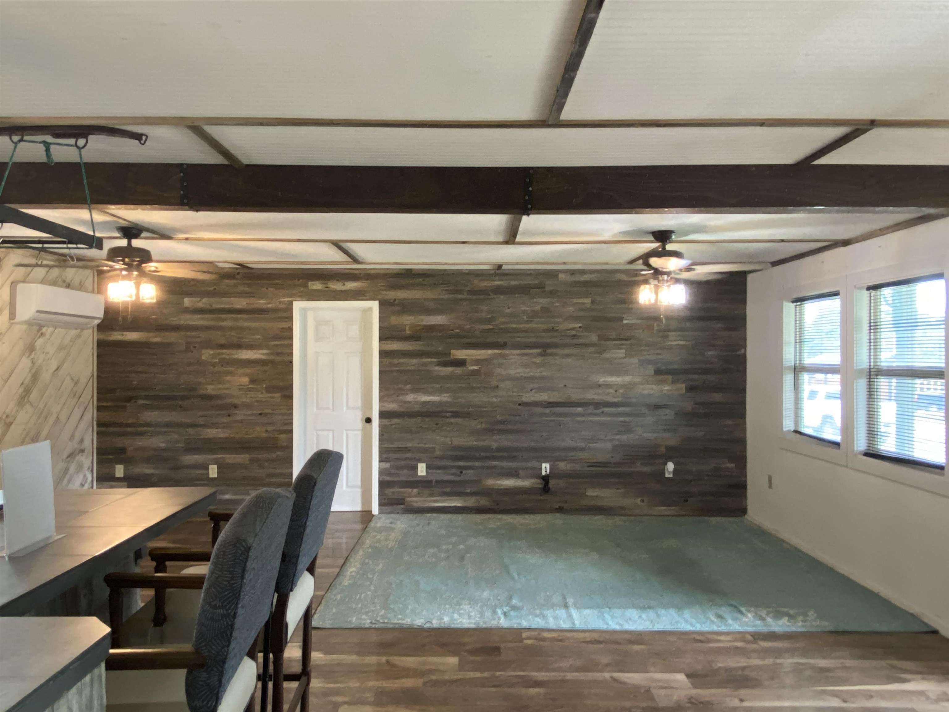 301 E Castlebriar Granite Shoals TX 78654