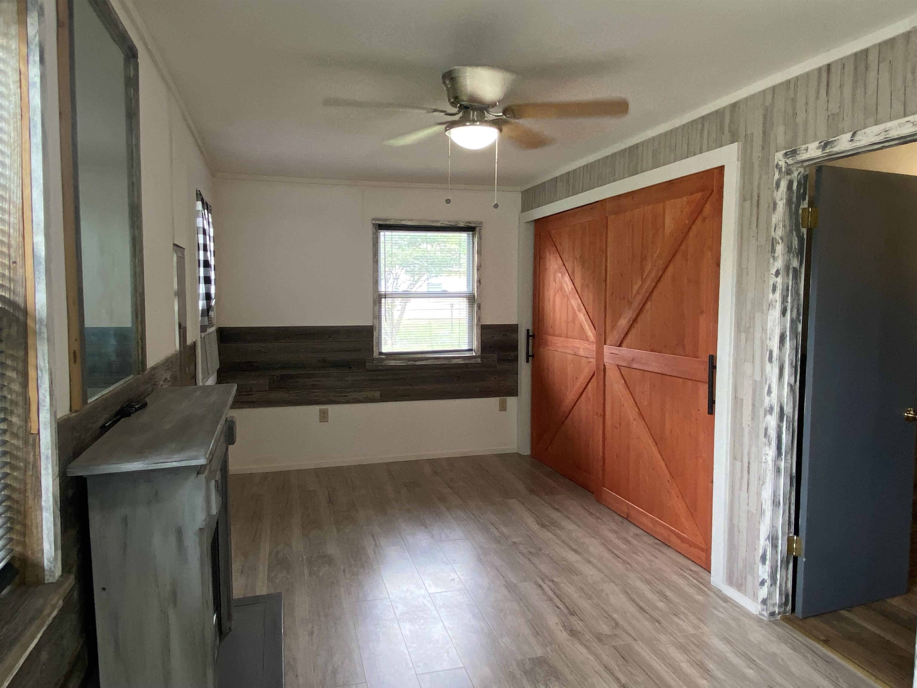 301 E Castlebriar Granite Shoals TX 78654