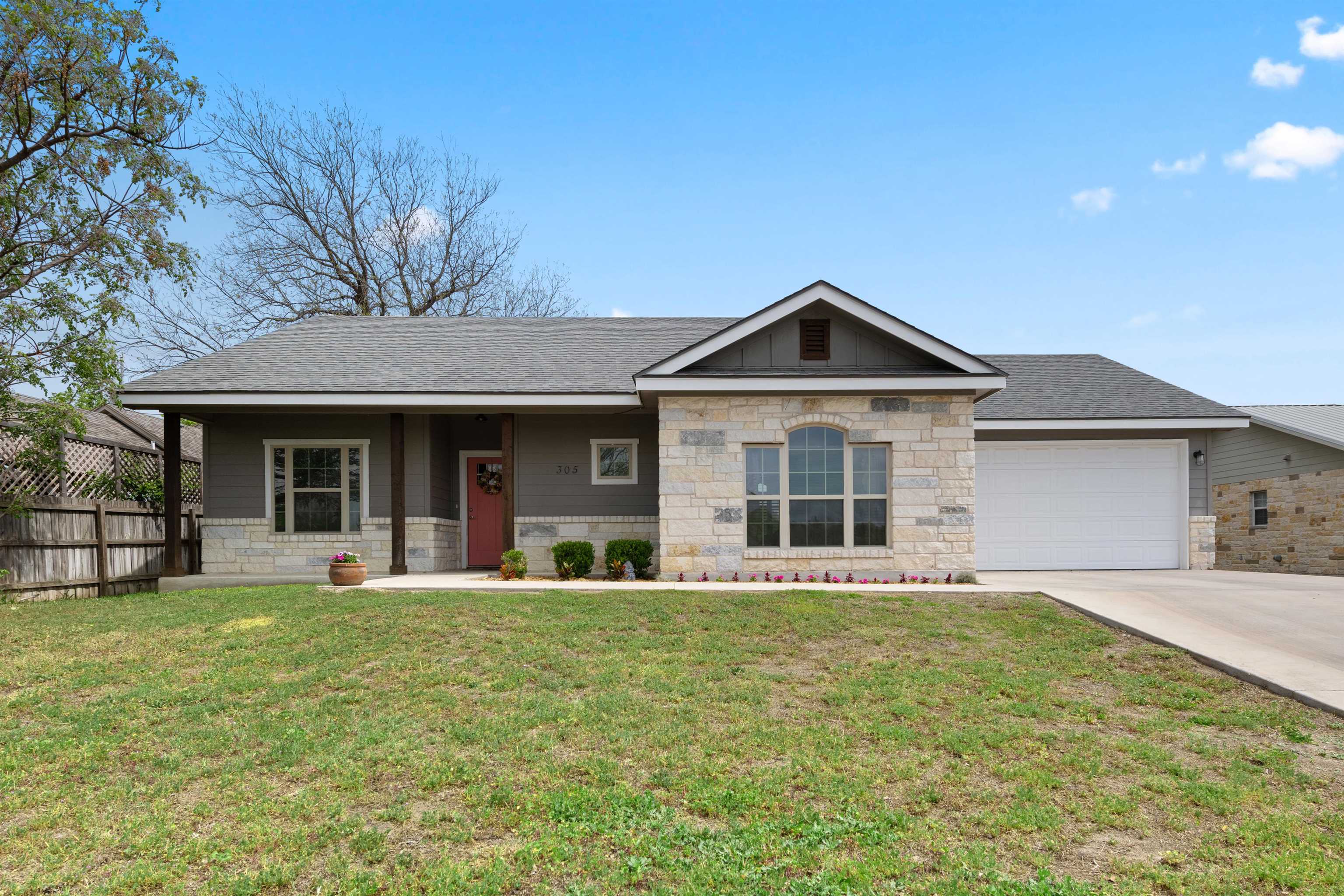 305 N Rhomberg Street Burnet TX 78611