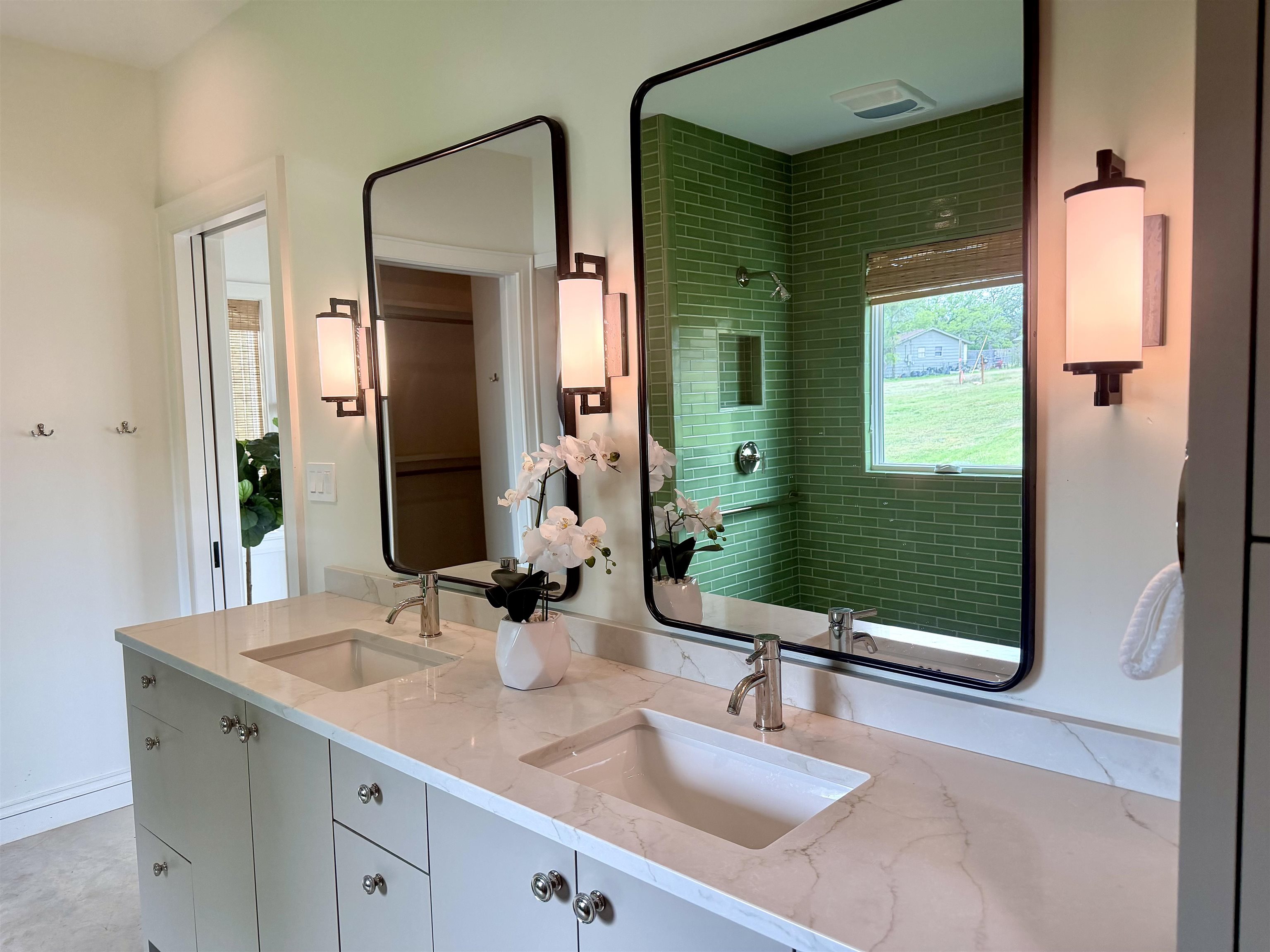 24423 Pedernales Drive Spicewood TX 78669