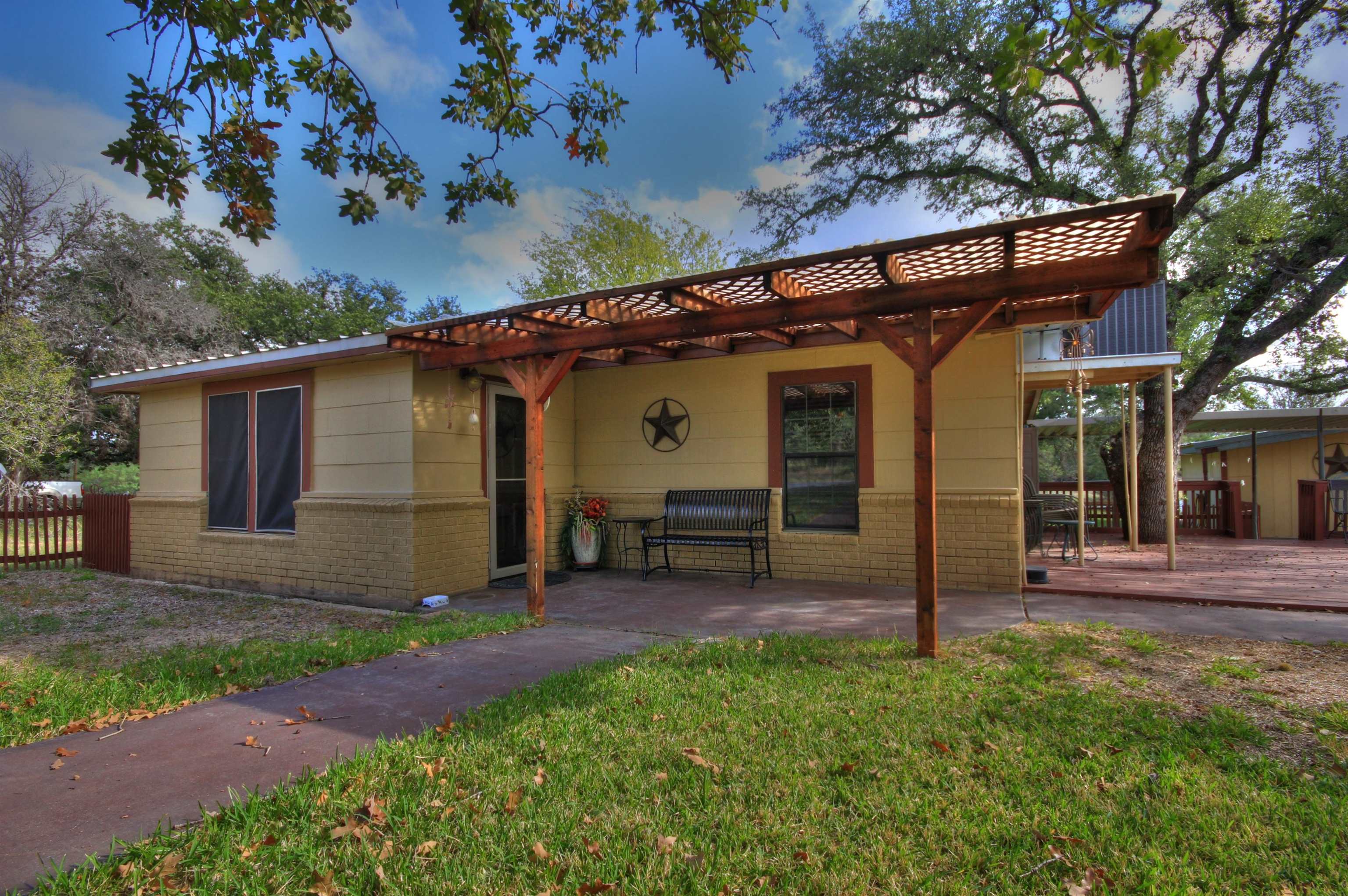 3730 Lepan Trail Kingsland TX 78639