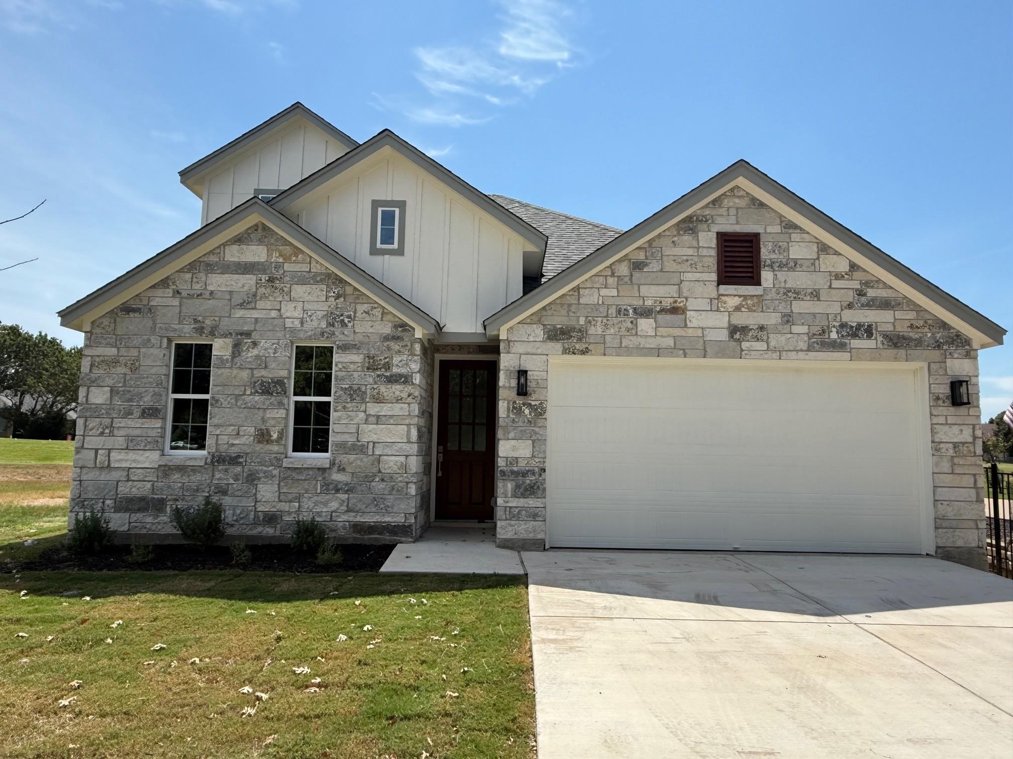107 Preston Trail Meadowlakes TX 78654