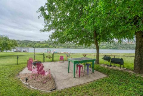 1305 Lakeshore Drive Marble Falls TX 78654