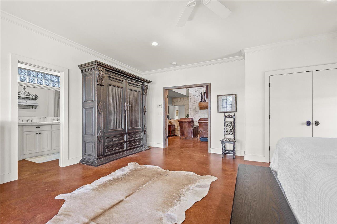 135 Perry Lane Kingsland TX 78639
