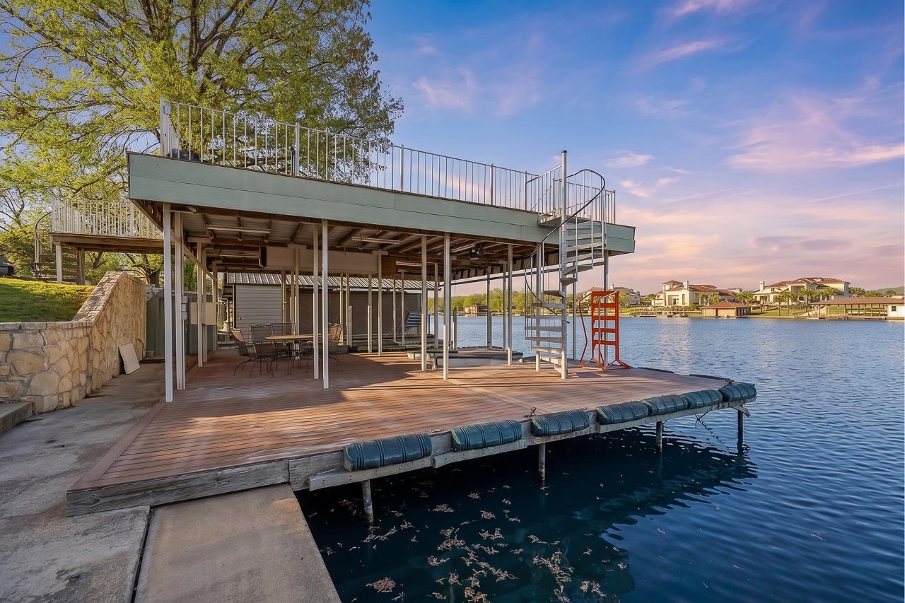 135 Perry Lane Kingsland TX 78639