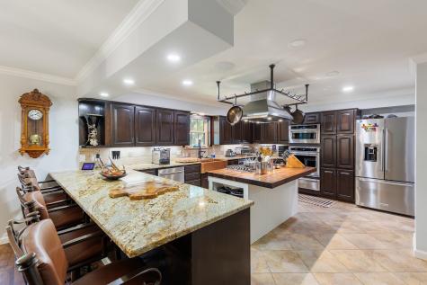 301 Stewart Street Meadowlakes TX 78654