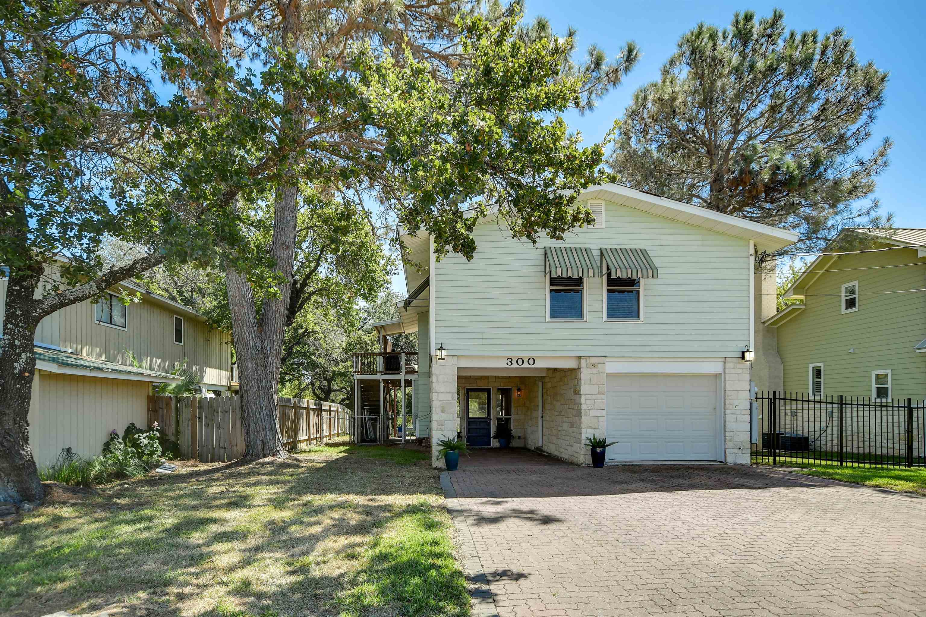 300 Blythe Lane Sunrise Beach TX 78643