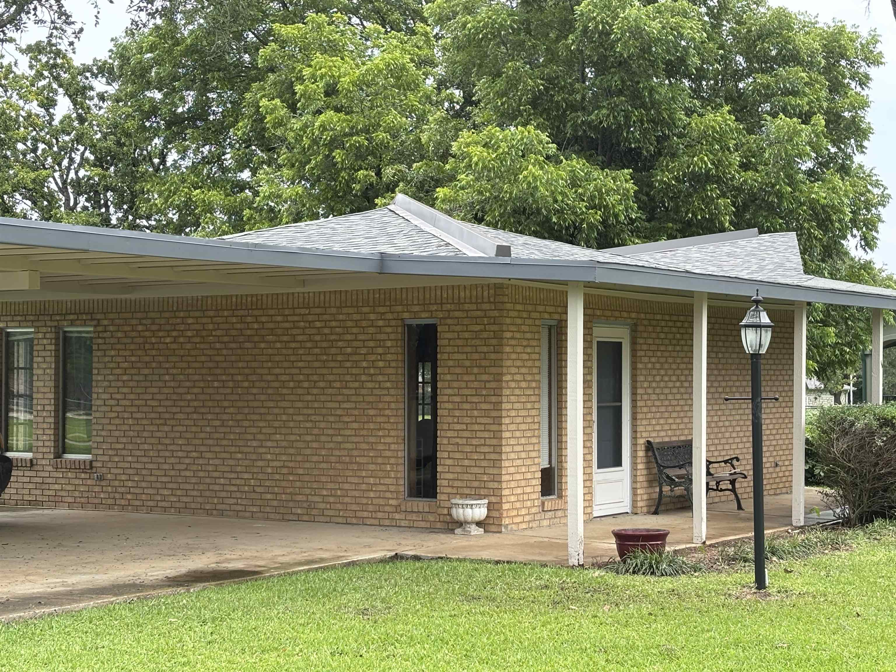 112 E Heron Highland Haven TX 78654