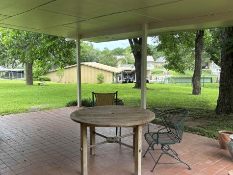 112 E Heron Highland Haven TX 78654