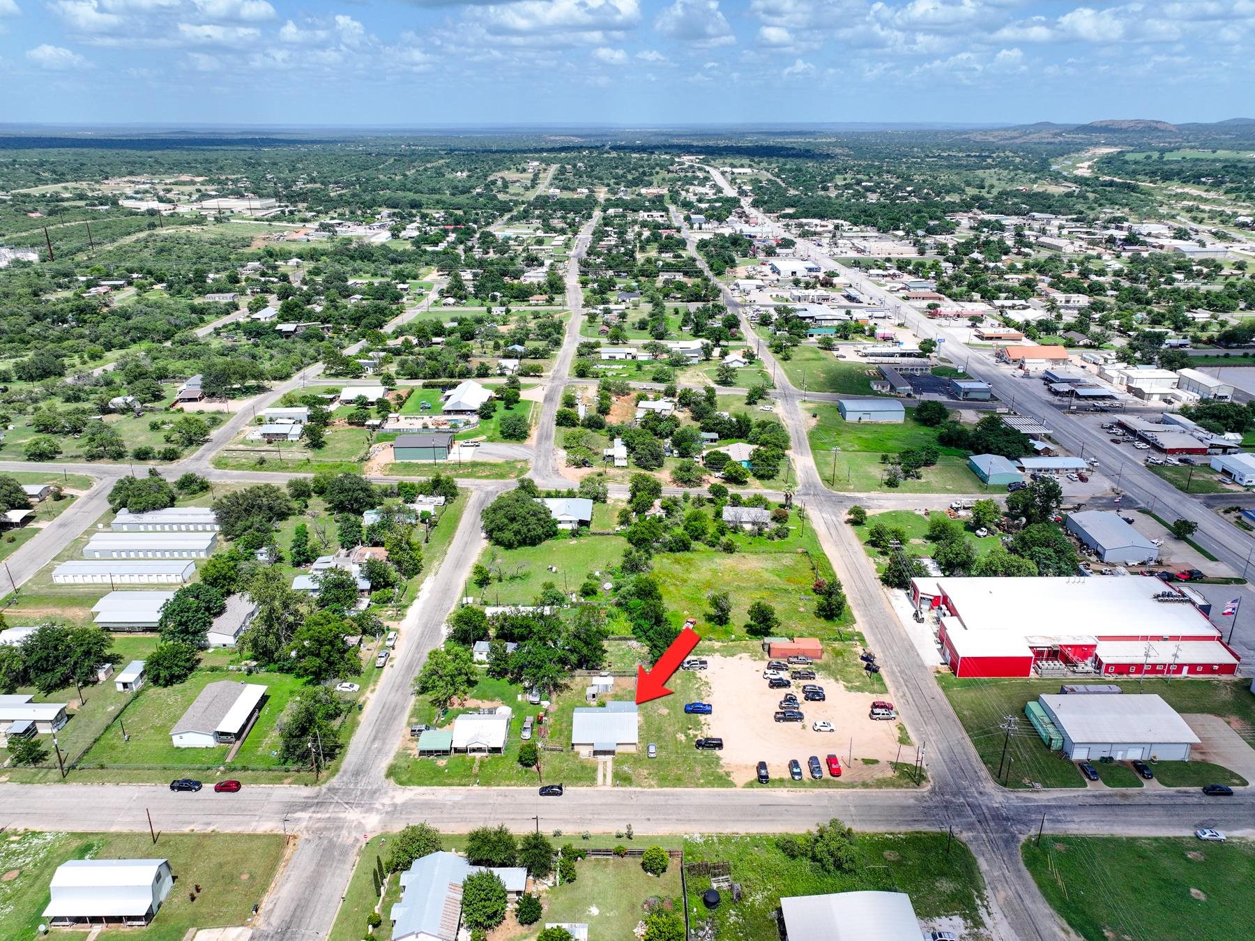 1004 Avon Avenue Llano TX 78643